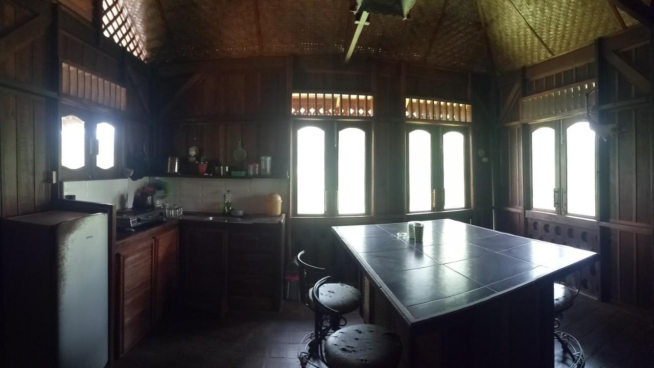 Orangutan Bungalow Bukit Lawang Esterno foto