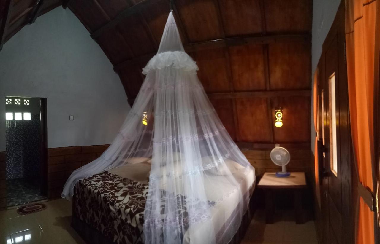 Orangutan Bungalow Bukit Lawang Esterno foto
